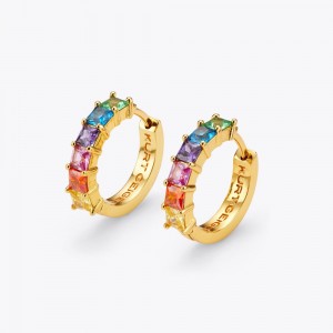 Kurt Geiger Crystal Huggie Earrings Colorati | FTDLVW-162